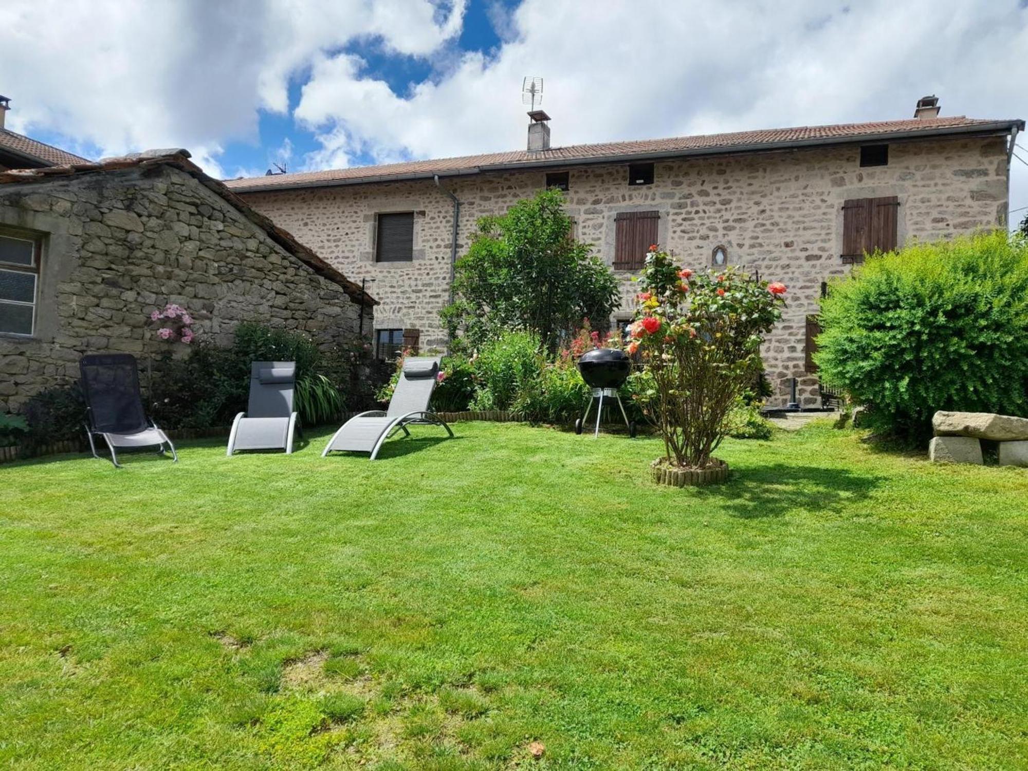 Gite De Charme Avec Jardin Et Wifi A Chalmazel-Jeansagniere - Fr-1-496-249 외부 사진